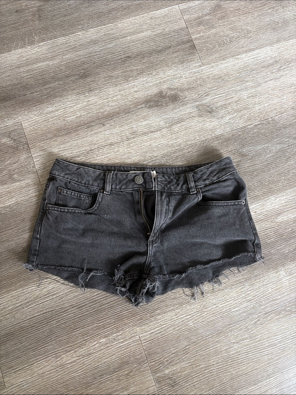 Garage Black Frayed Raw-Hem Denim Shorts